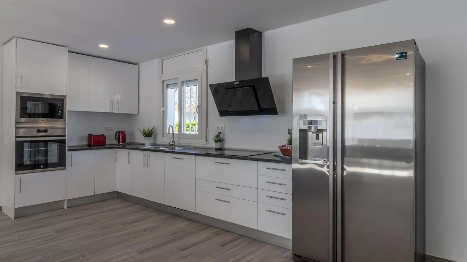 Βίλα Goldhome - Montgri - Piscina Climatizada Empuriabrava