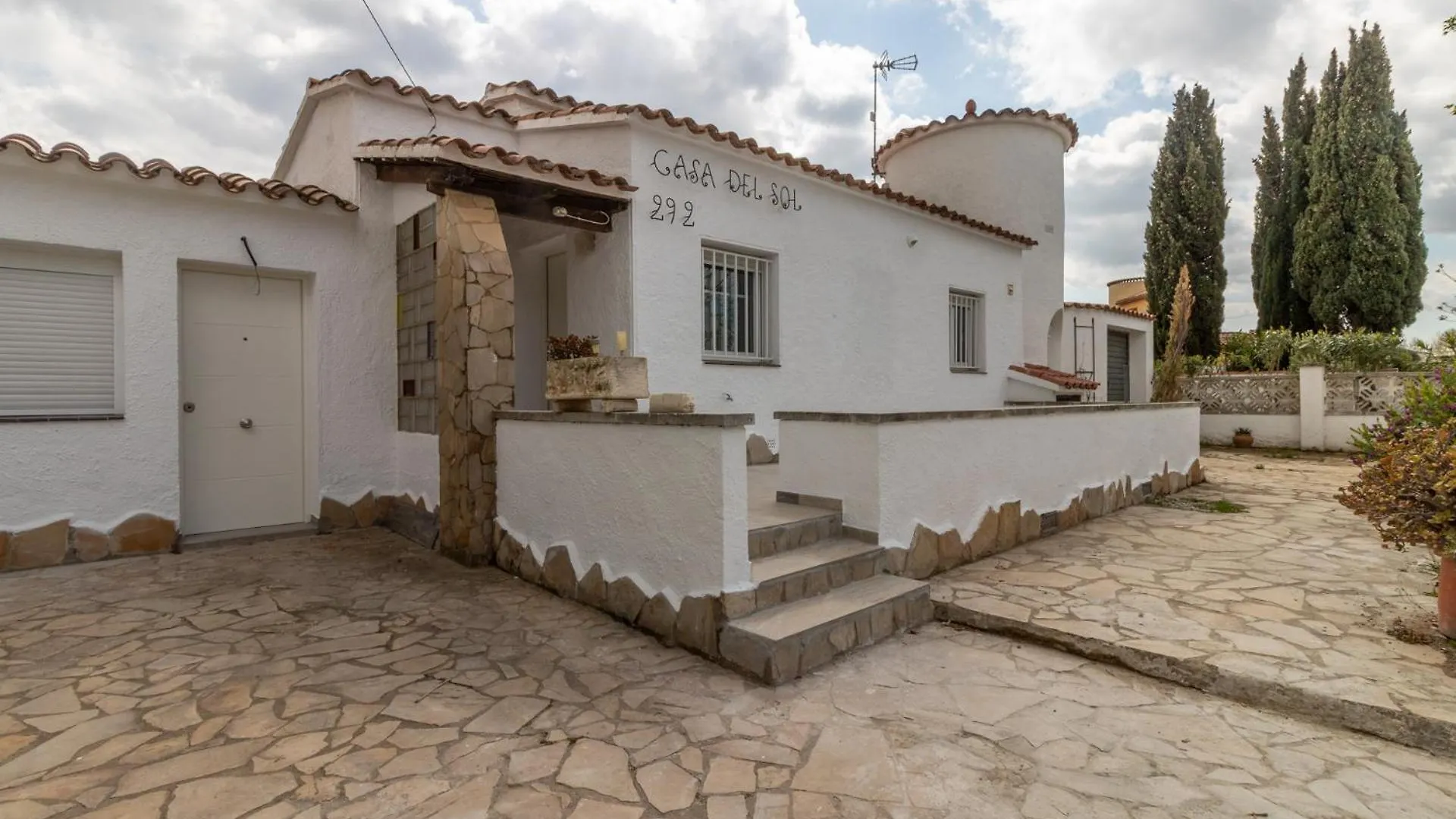 Goldhome - Montgri - Piscina Climatizada Empuriabrava Βίλα