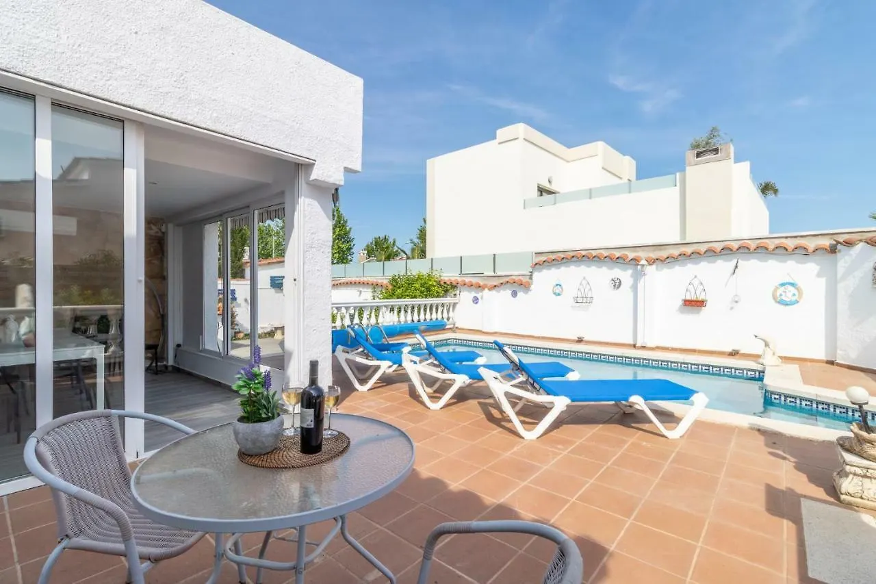 Βίλα Goldhome - Montgri - Piscina Climatizada Empuriabrava